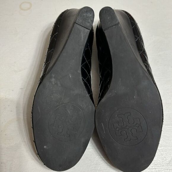 Tory Burch Patent Leather Quilted
Quinn Wedges Black Size 5.5 - Picture 5 of 8
